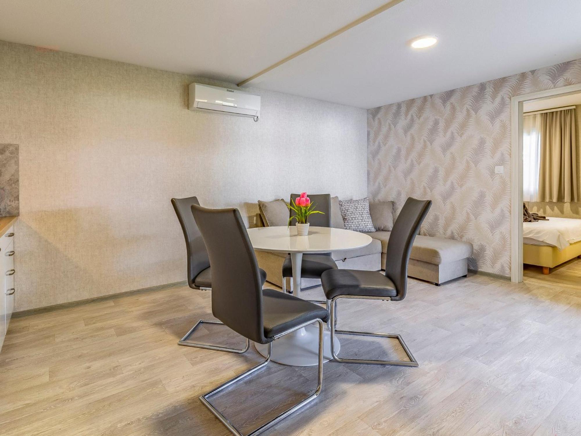 Počitniška hiša Superior-6 By Interhome Pula